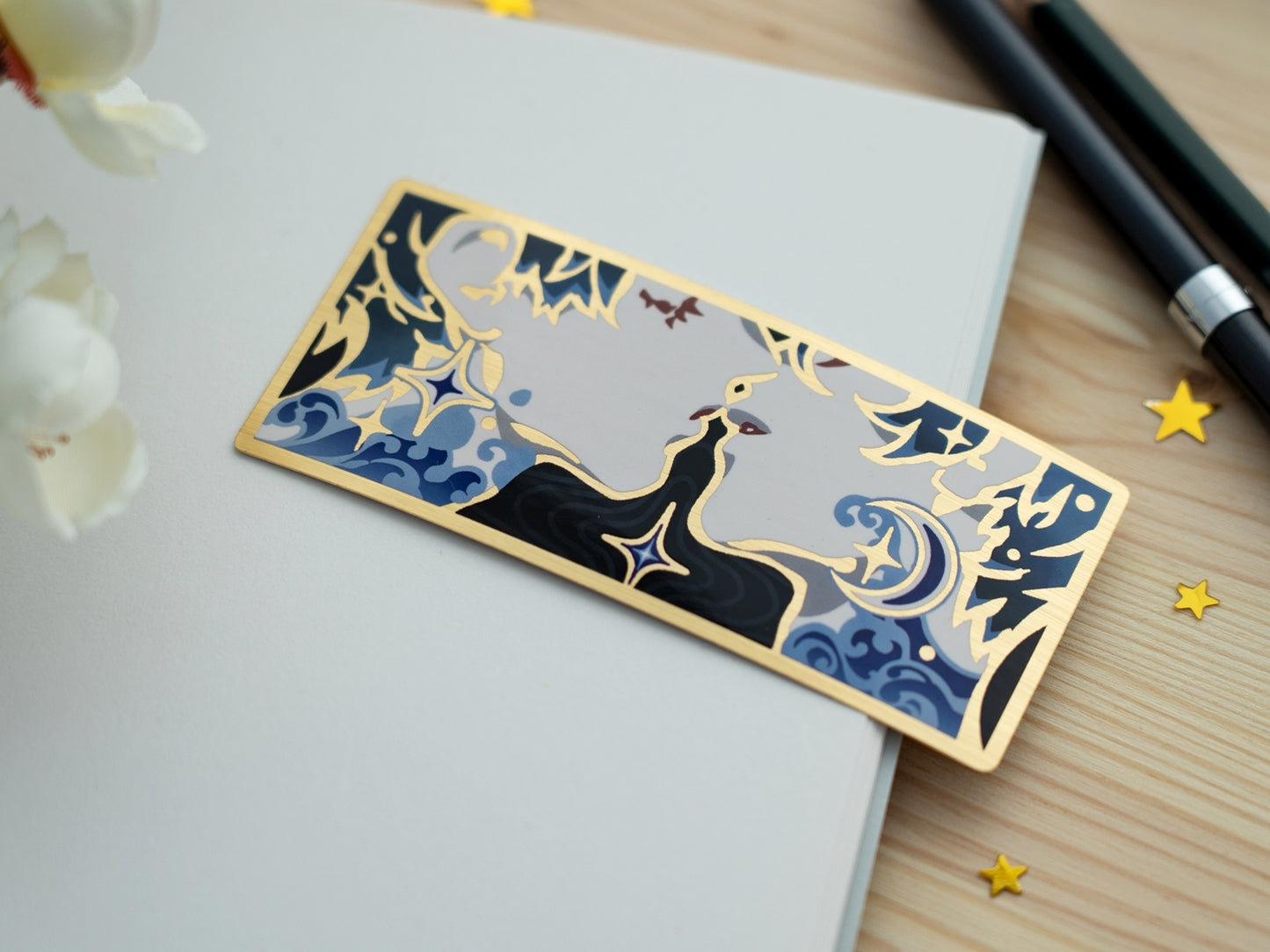 Oceans Kiss - Brushed Gold Sticker