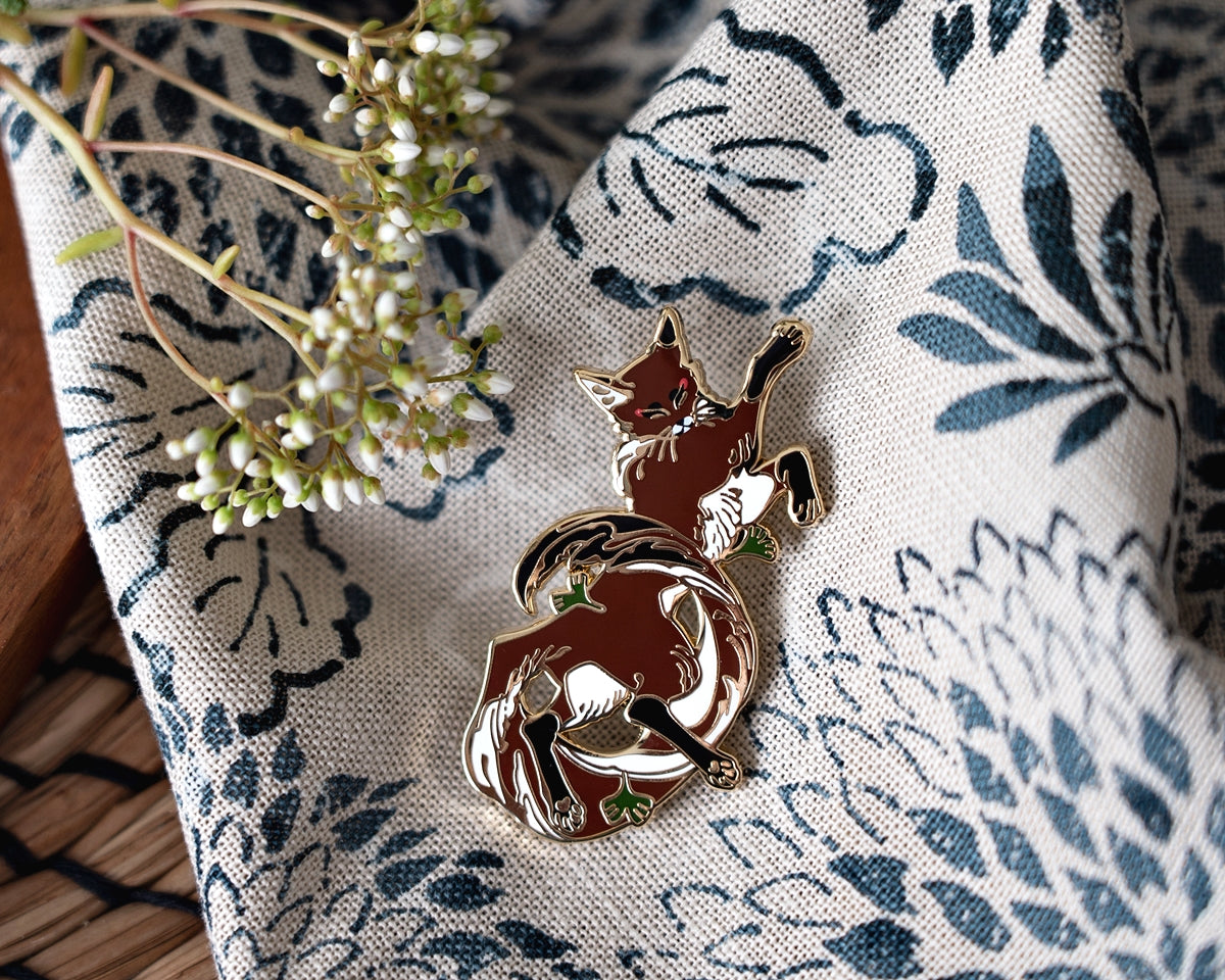 Ginkgo Cat - Enamel Pin